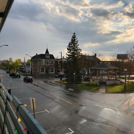 Niagara Parkway Court Motel Экстерьер фото