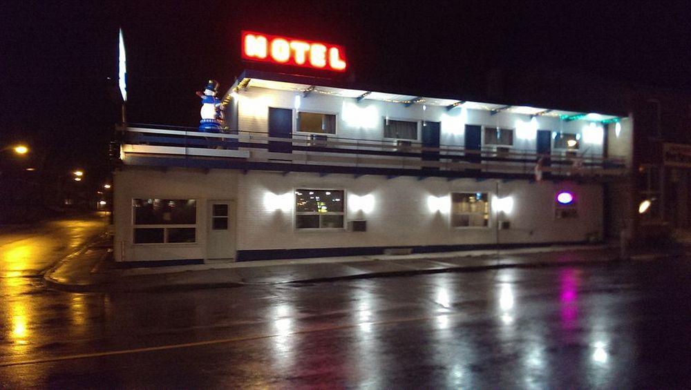 Niagara Parkway Court Motel Экстерьер фото