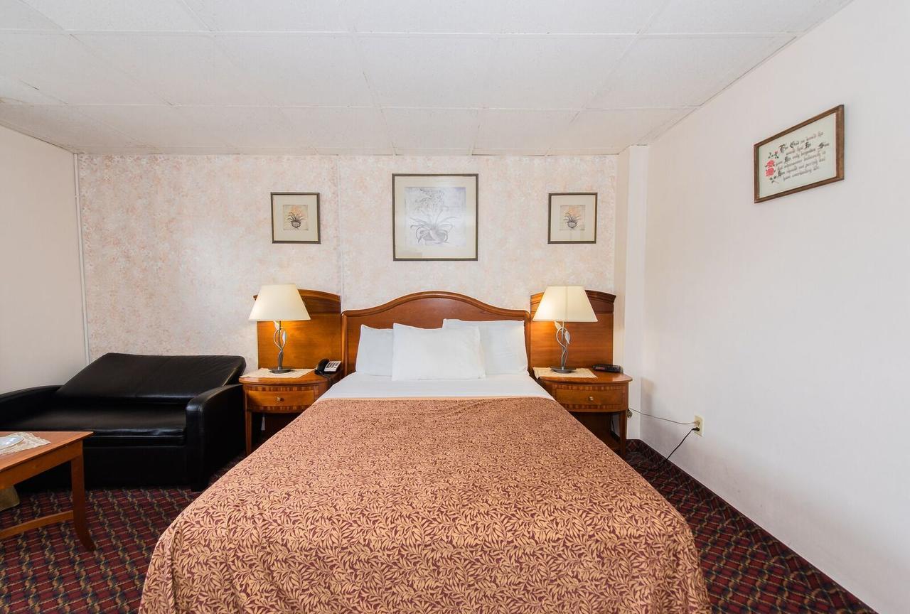 Niagara Parkway Court Motel Экстерьер фото