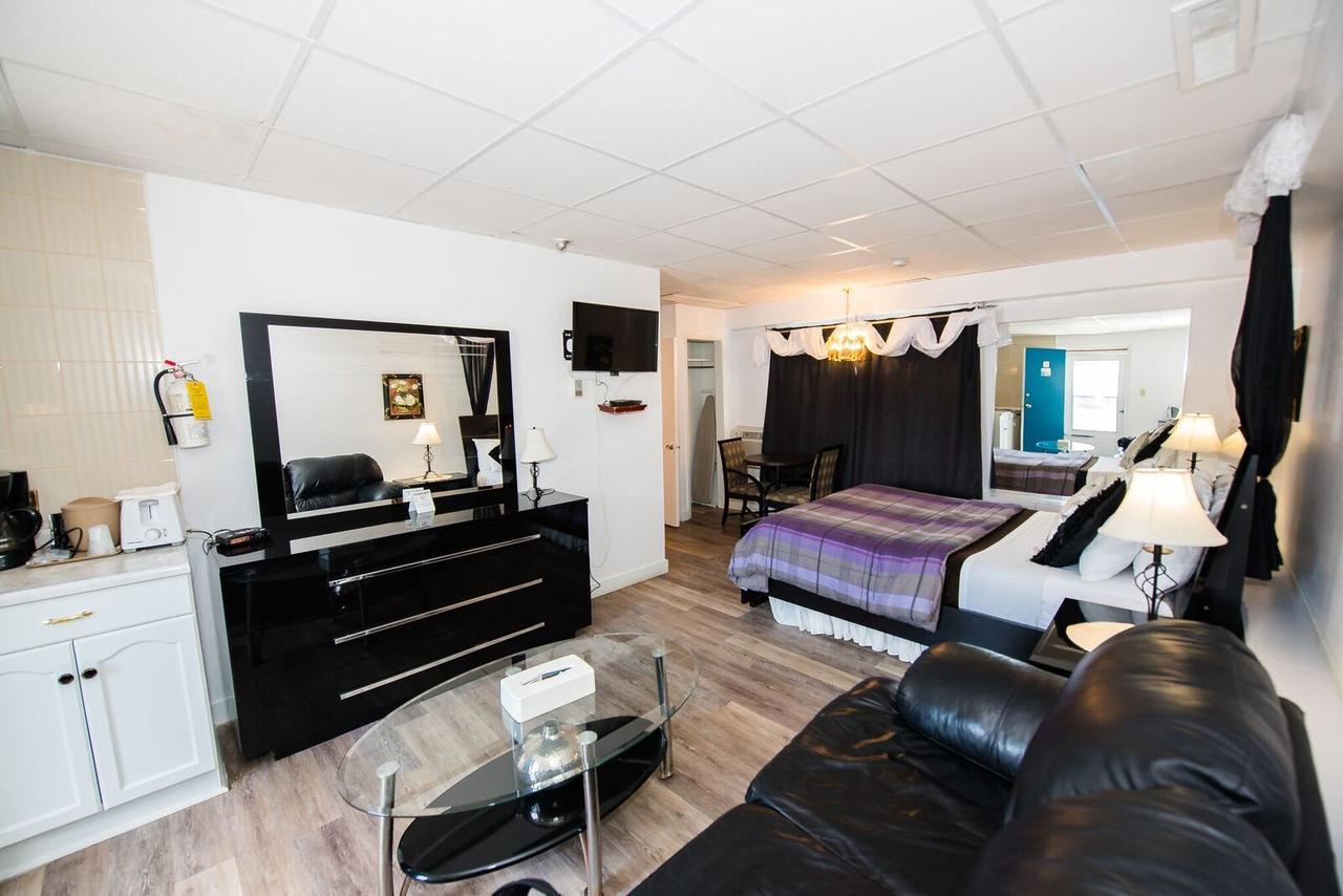 Niagara Parkway Court Motel Экстерьер фото