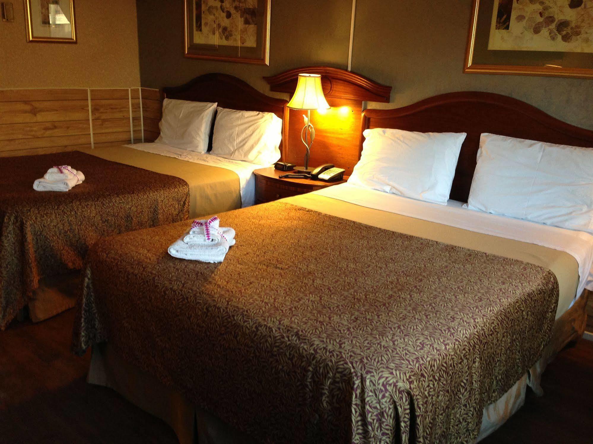 Niagara Parkway Court Motel Экстерьер фото